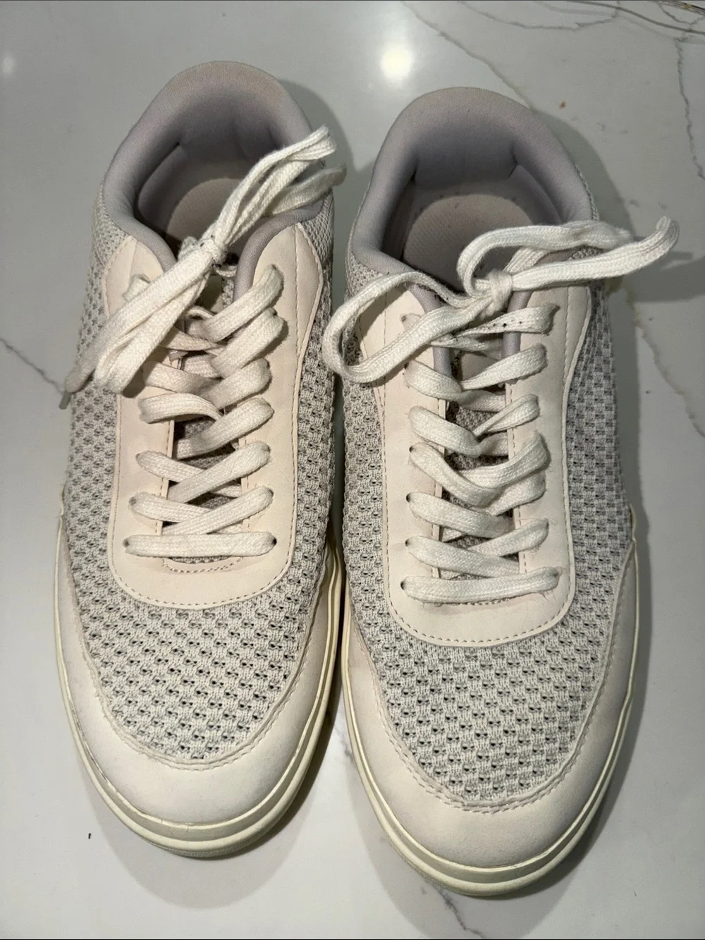 Zara Men's Knit Sneakers in Light Gray and Cream